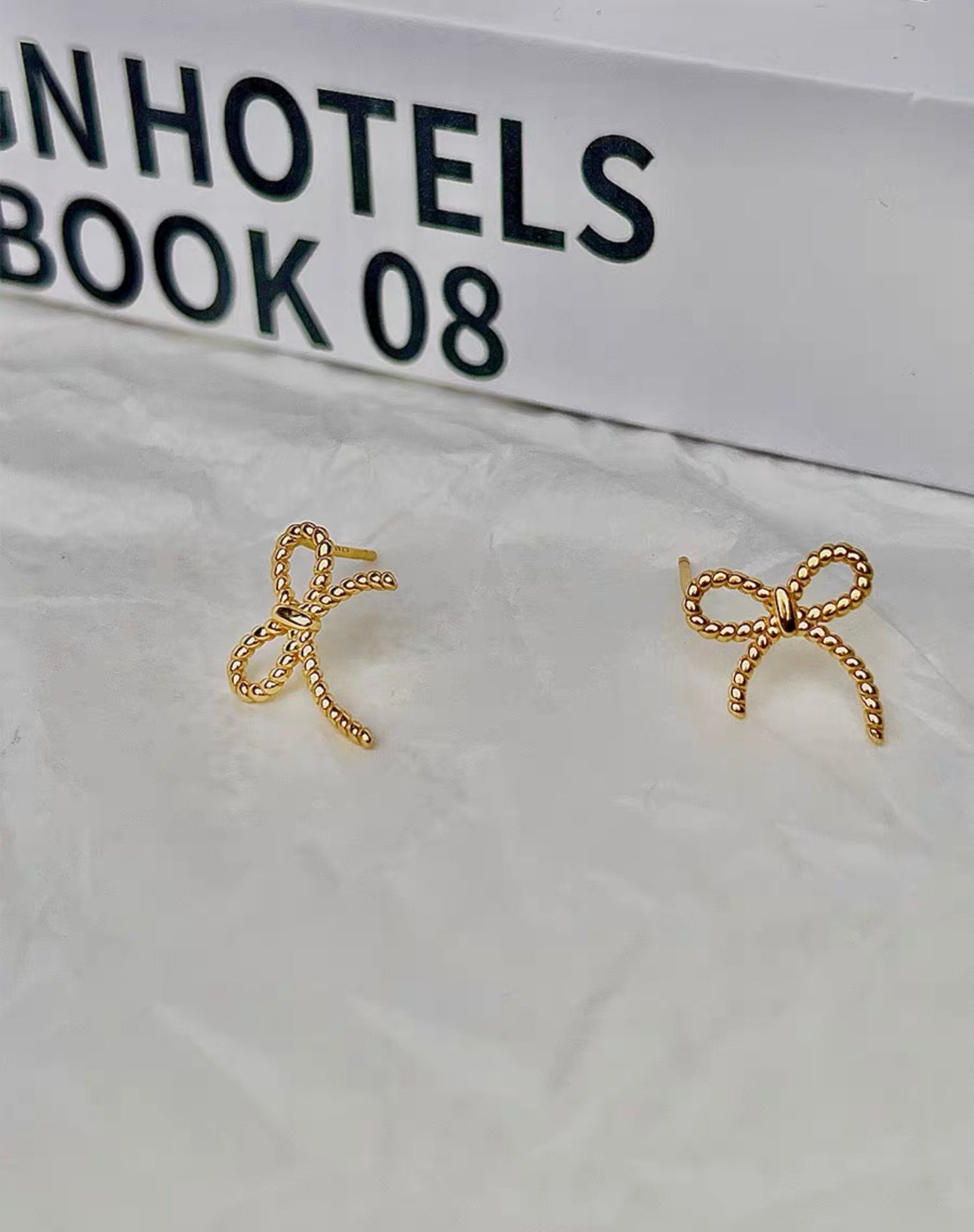Bow earrings