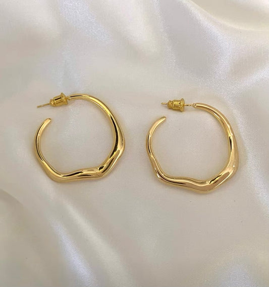 Hoops